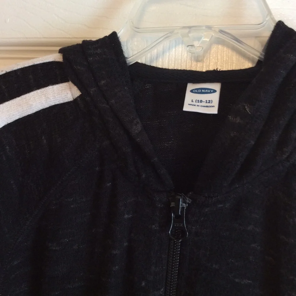 Old Navy black textured plush Blackjack zipper front lightweight girl’s L 10/12